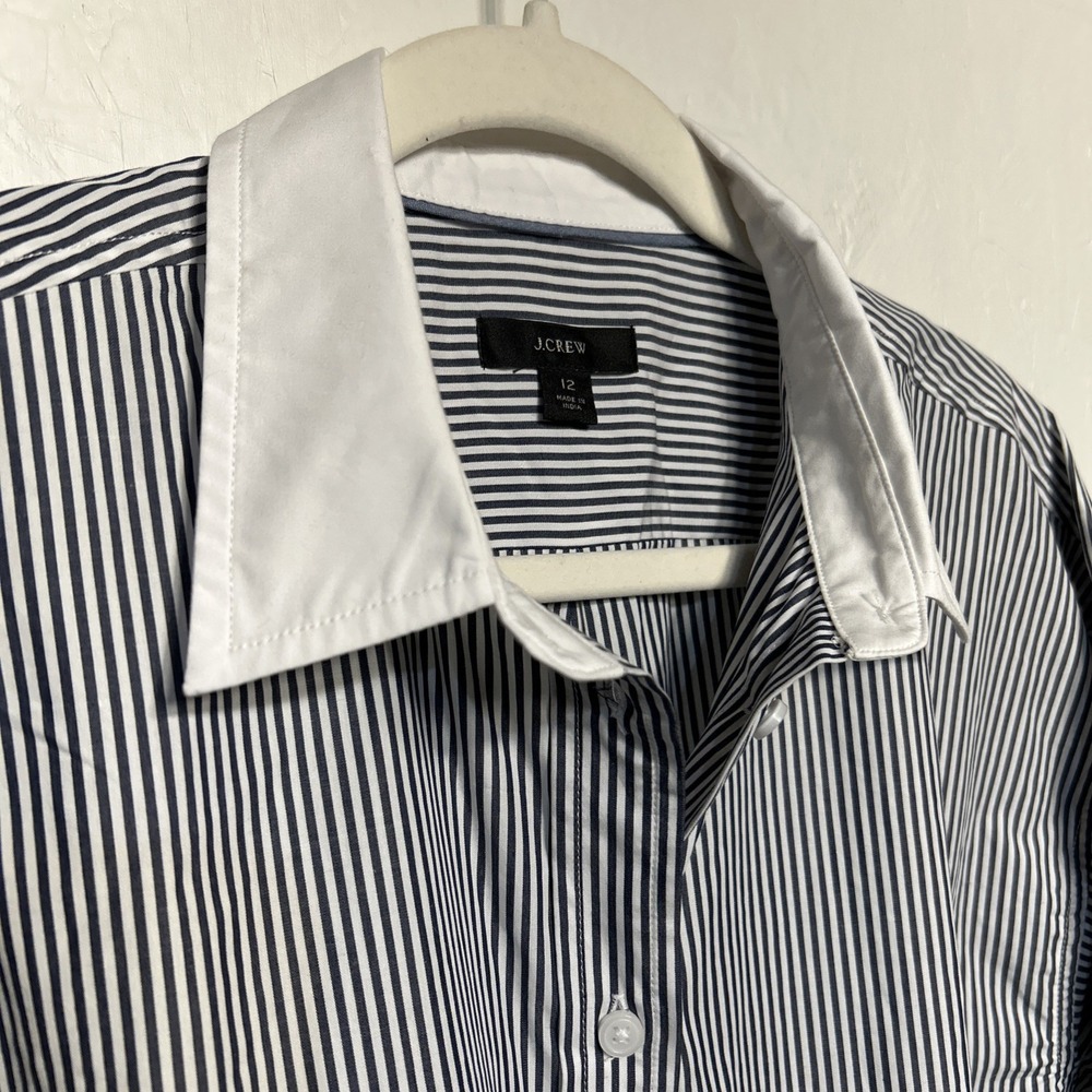J. Crew Relaxed‎ Fit Cropped Cotton Poplin Striped Shirt Women's Size 12 EUC - Picture 4 of 10